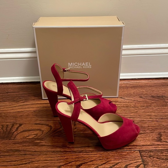 Michael Kors Shoes - Picture 1 of 9